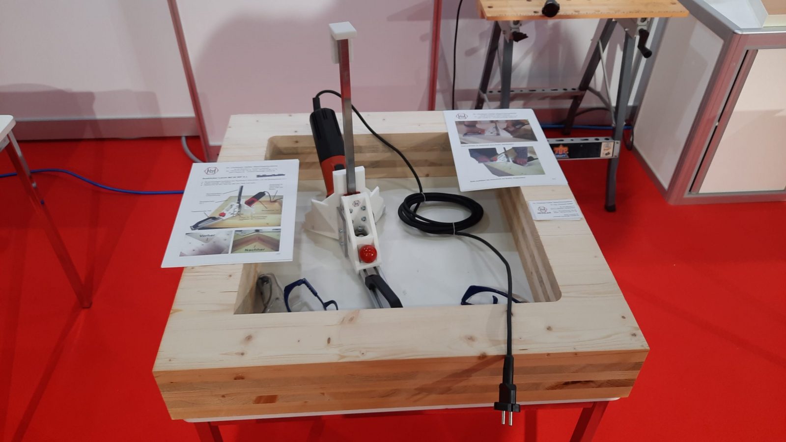 Det innovativa klinkerteglet för prefabricerade husväggar på Holz-Handwerk 2022 i Nürnberg